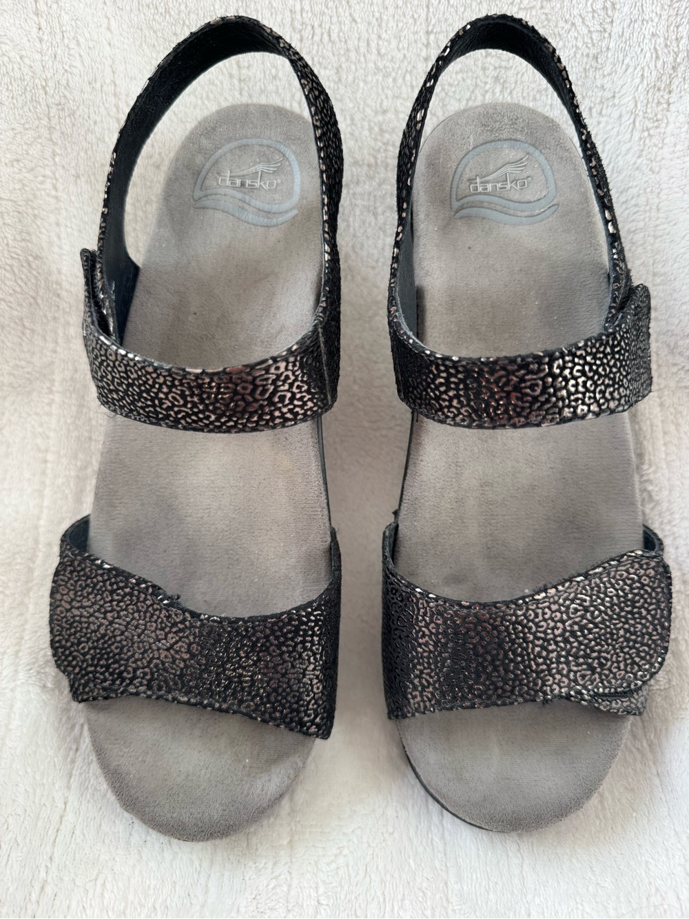 Dansko cute sandals size 40